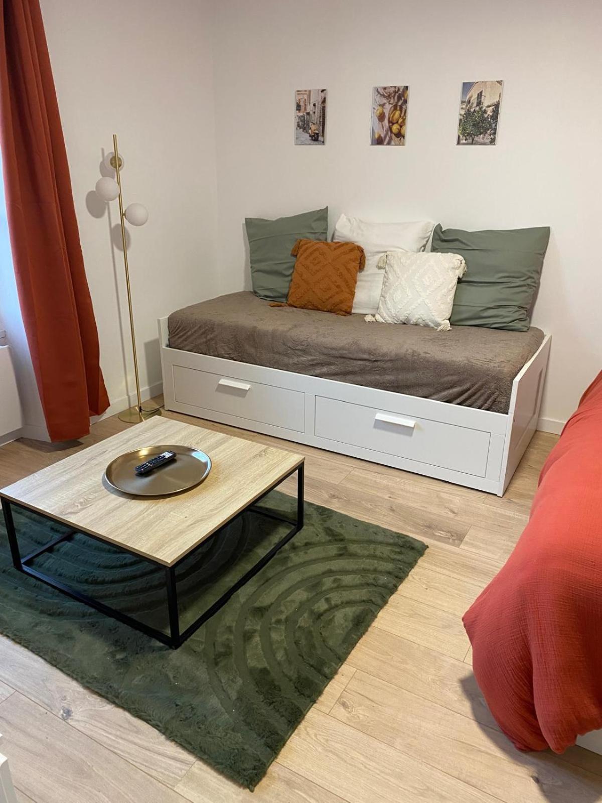 Chambre Familiale Independante Avec Salle De Bain Privee 푸아티에 외부 사진
